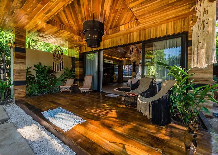 Ocho Artisan Bungalows (Adults Only)